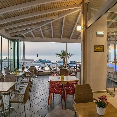 Hotel Esperia 3*